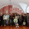 Студентки освітньої програми «Цифрове етномистецтво» — учасниці мистецького патріотичного пленеру «Українська ідентичність через призму незламної молоді» у Переяславі